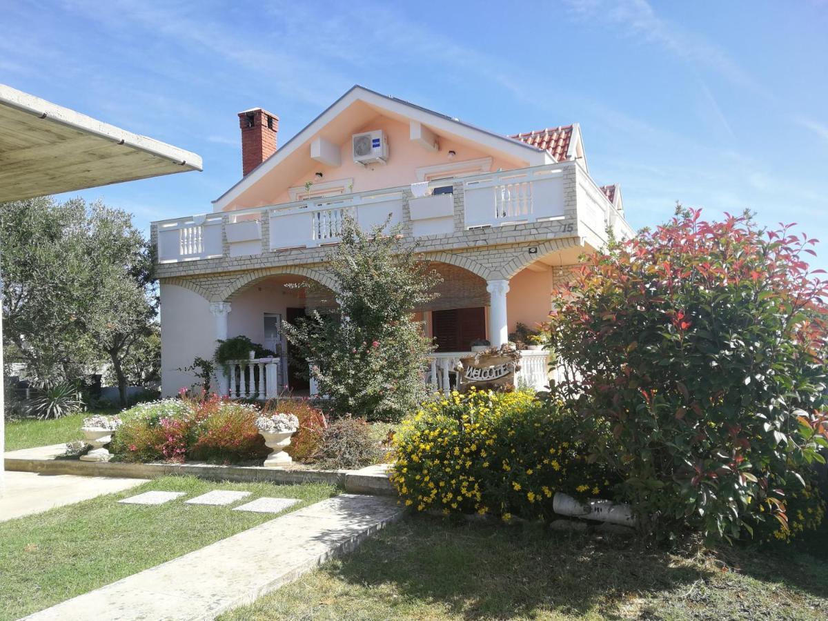 Villa Flora Maris Apartments Privlaka (Zadar) Exterior foto