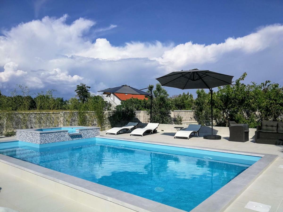 Villa Flora Maris Apartments Privlaka (Zadar) Exterior foto